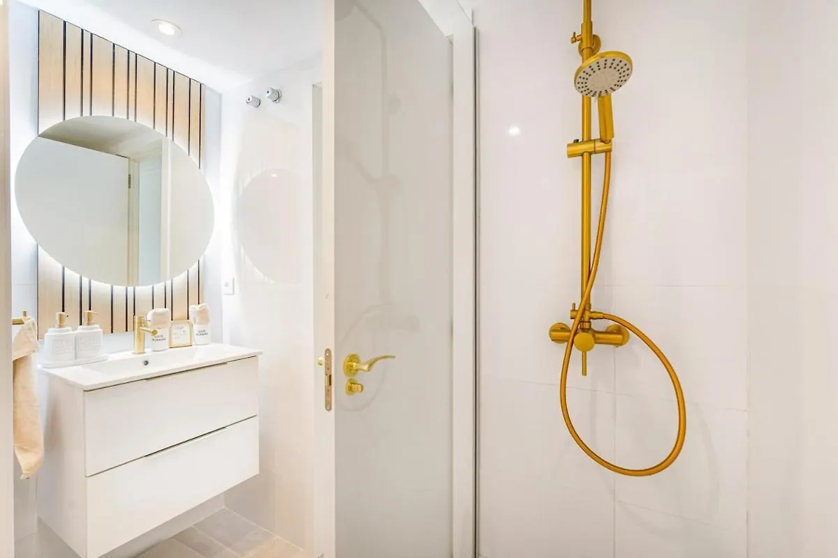 Amazing Apartment With Sea View In Puerto Banus Marbella